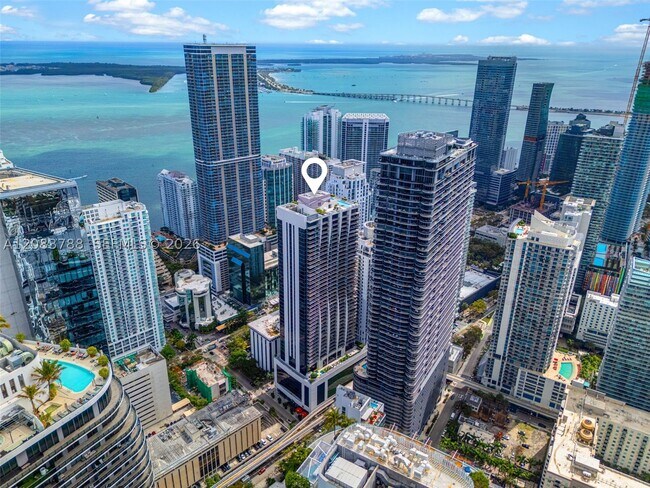 Building Photo - 1010 Brickell Ave