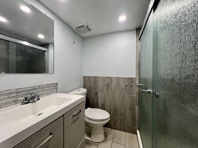 Building Photo - 13238 Alcott Cir