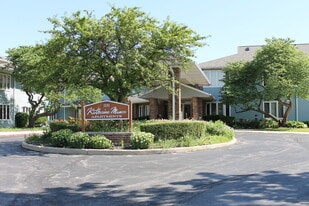 Building Photo - 1141 Iroquois Ave
