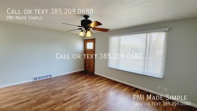 Building Photo - Beautiful, spacious 4 bedroom home in Tayl...