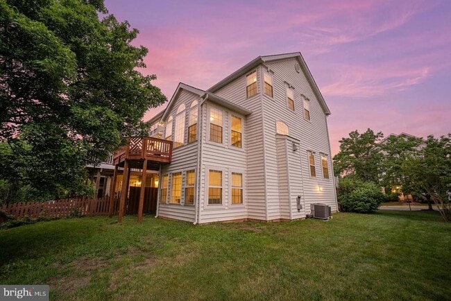Building Photo - 44094 Saxony Terrace