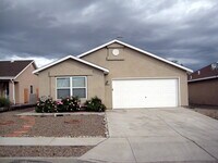 Building Photo - Beautiful  4 Bedroom Home