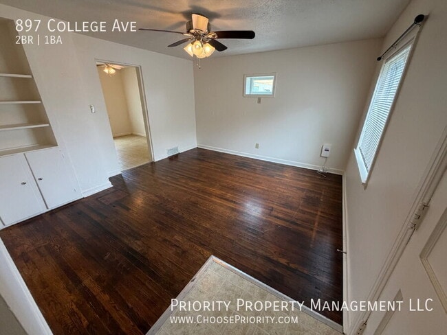 Building Photo - 897 College Ave