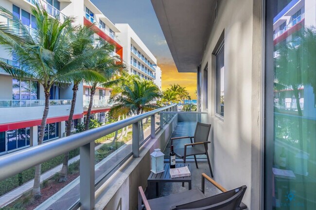Building Photo - 777 N Ocean Dr