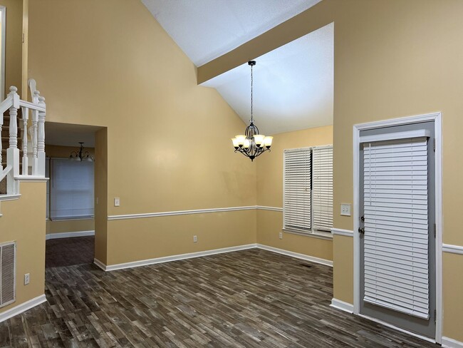 Building Photo - Lovely North Macon Home