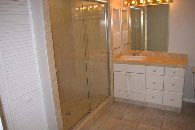 Building Photo - 2323 Feather Sound Dr