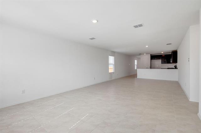 Building Photo - 2625 Kingsman Dr