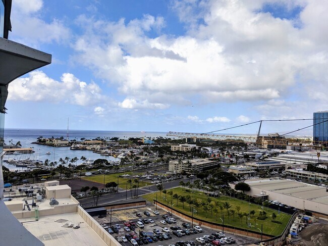 Building Photo - Partly Furnished luxurious Studio with 1-Bath and 1-Parking at Ae'o