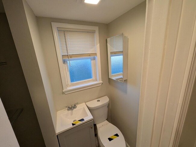 Building Photo - Space to Spare on Frost