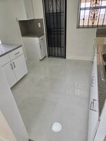 Building Photo - 2983 NW 69th Ter