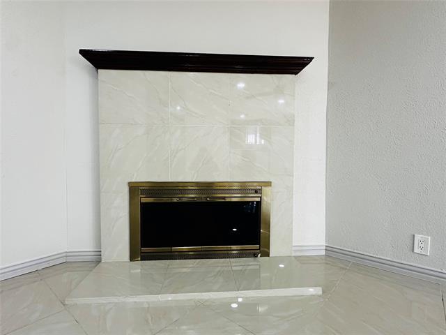 Building Photo - 6646 E Lovers Ln