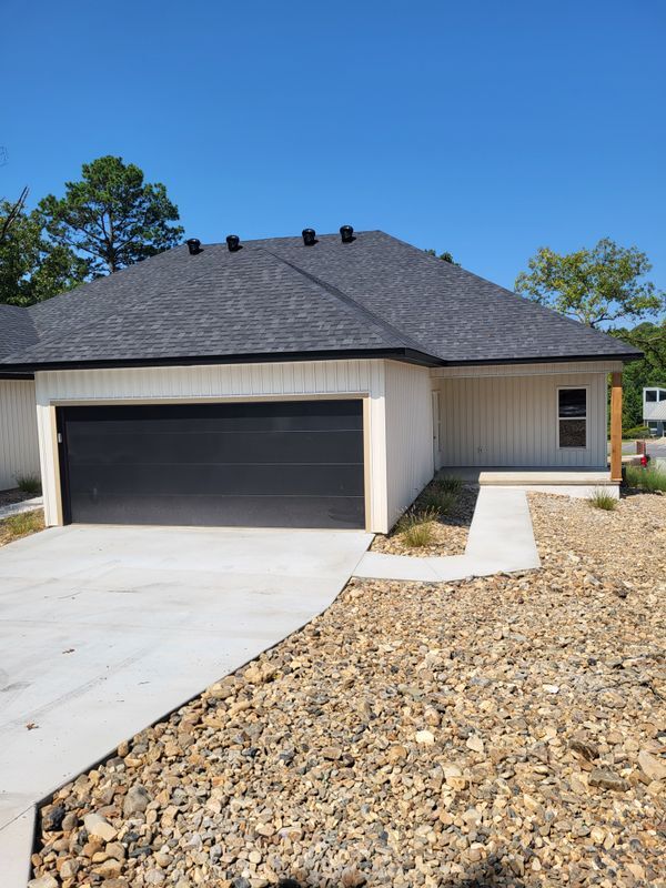 Building Photo - 1801 Aldersgate Rd