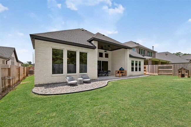 Building Photo - 9722 Dani Lake Dr