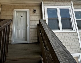 Building Photo - 2313 W Great Neck Rd