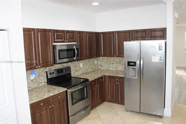 Building Photo - 947 Nandina Dr