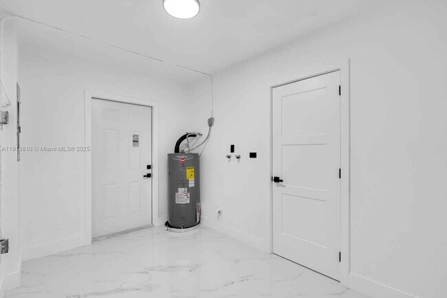 Building Photo - 1041 NW 199th St