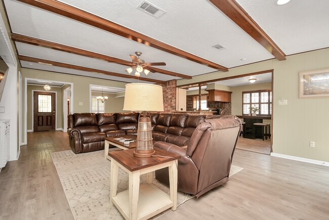 Building Photo - 9811 Rocktree Dr