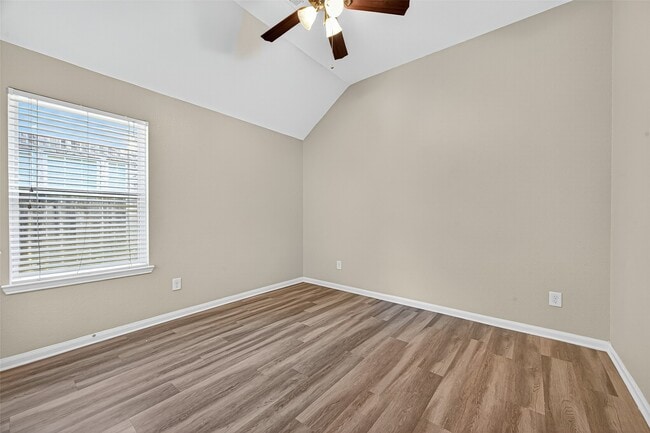 Building Photo - 17914 Logans Pine Dr