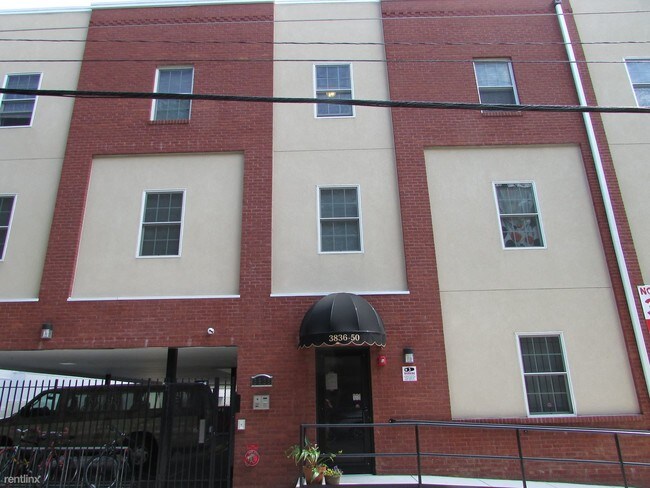 Building Photo - 3836 Spring Garden St