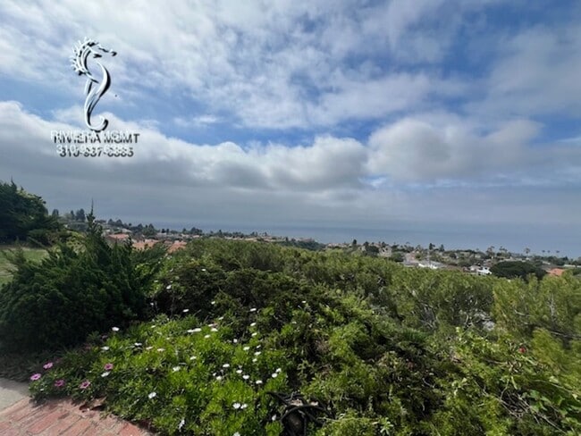 Building Photo - 5 bedroom 4 bath in Rancho Palos Verdes