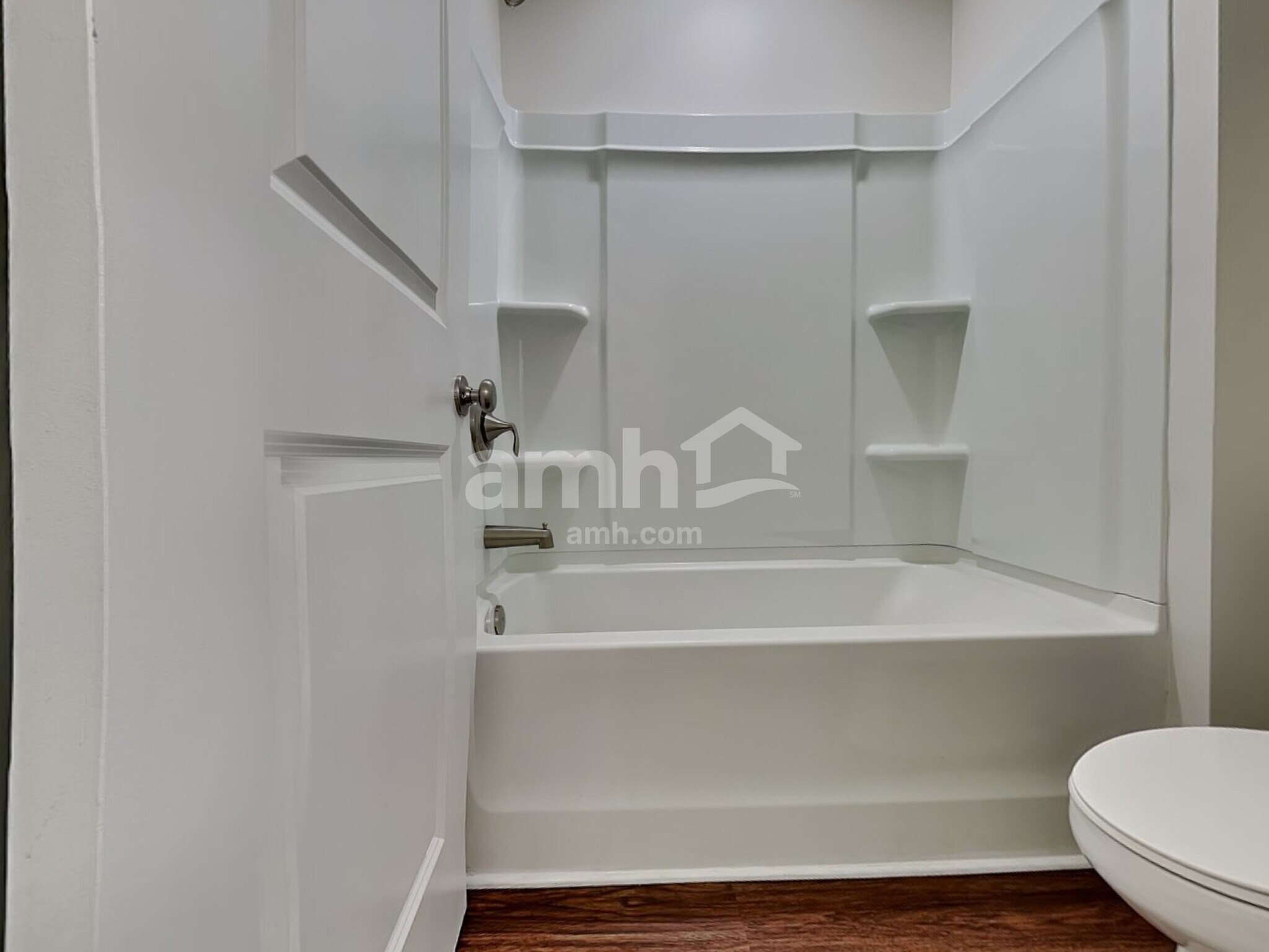 Building Photo - 2060 Brook Enclave Trail