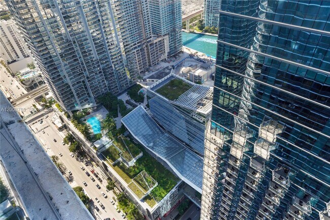 Building Photo - 801 S Miami Ave