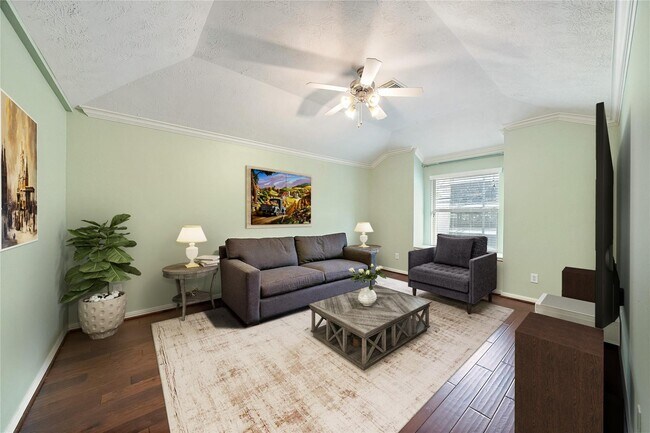 Building Photo - 2626 Couch St