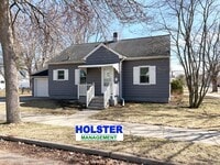 Building Photo - 3-Bedroom House with 1-Car Attached Garage