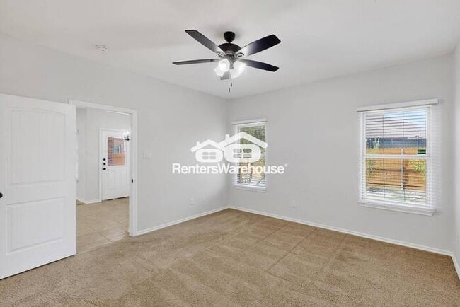 Building Photo - MOVE IN READY - 3BED/2BATH - HASLET, TEXAS