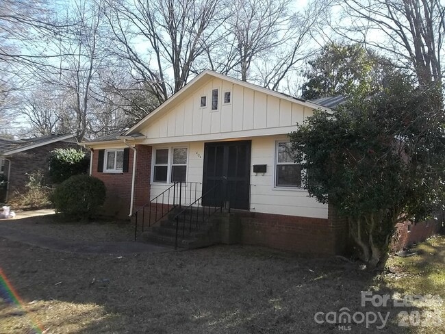 Building Photo - 4124 Somerdale Ln