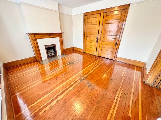 IMG_1083 - Cross Apartments