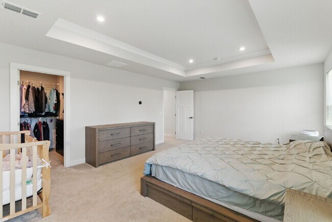 Building Photo - Luxury 5-Bed, 4-Bath Greenville Home in Amenity-Packed Riverstone!