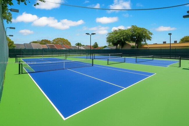 Building Photo - 14478 SW 139th Ave Cir W