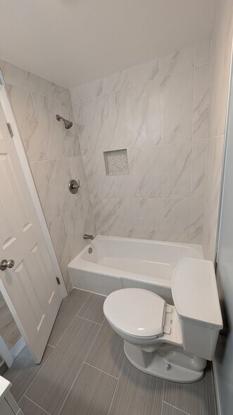 Building Photo - 6431 Richmond Hwy