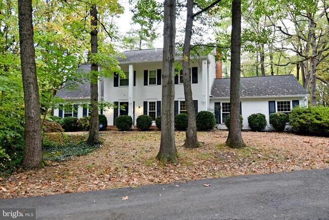 Building Photo - 2017 Soapstone Dr