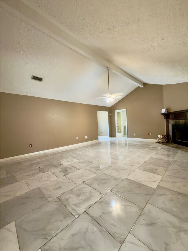 Building Photo - 23115 Bright Star Rd