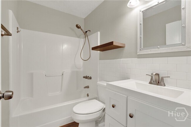 Building Photo - 900 Osprey Dr