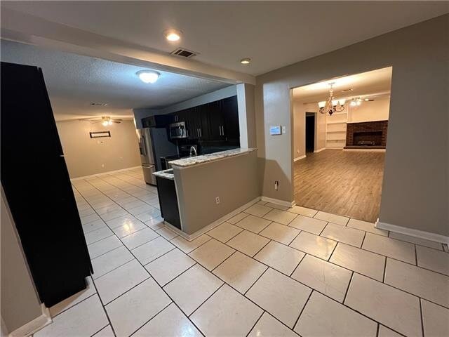 Building Photo - 4853 Metropolitan Dr