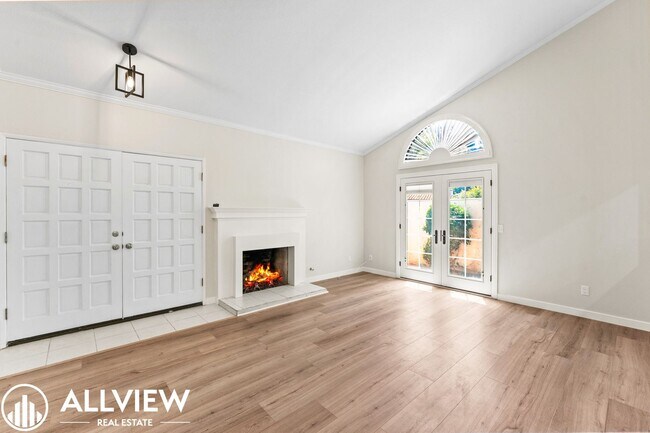 Building Photo - Charming San Juan Capistrano Home with Garage & Modern Amenities