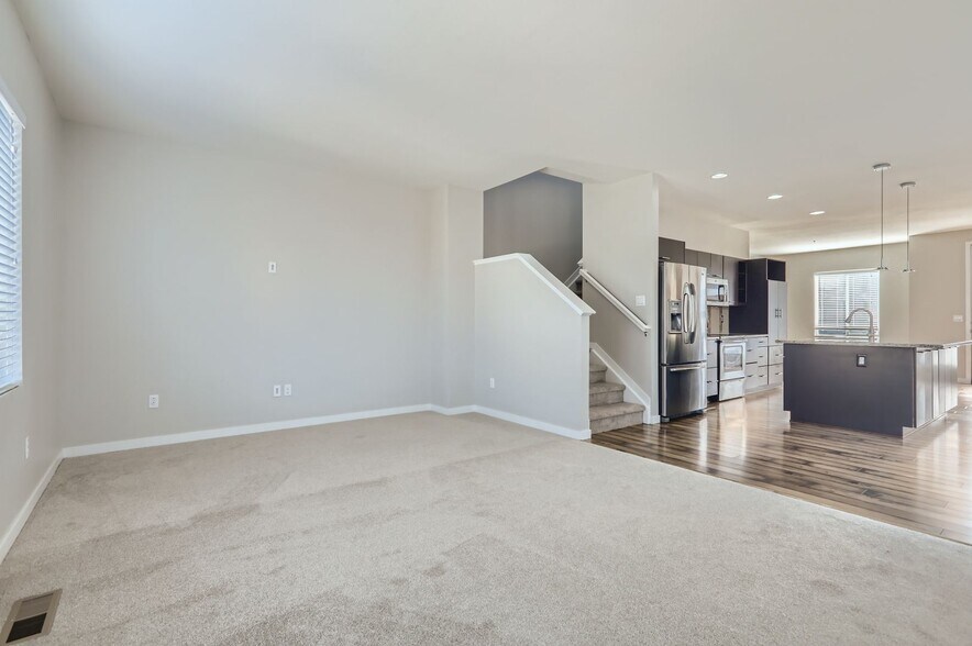 Building Photo - 3344 Cranston Cir
