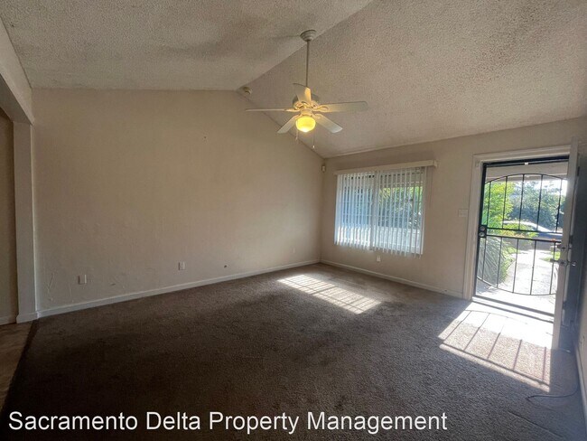 Building Photo - 3 br, 2 bath House - 2612 Coho Court