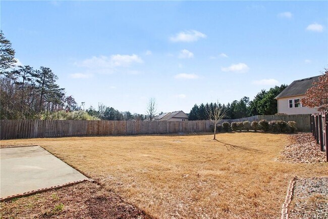 Building Photo - 2260 Harvest Ridge Cir NE