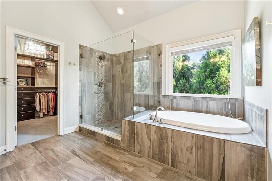 Building Photo - 3414 Bryerstone Cir SE