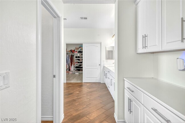 Building Photo - 1129 Via Della Costrella