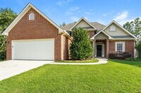 Building Photo - 392 Old Cahaba Trail