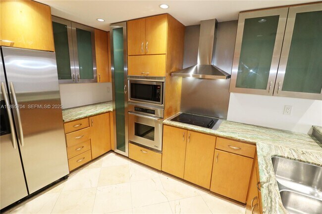 Building Photo - 201 Crandon Blvd