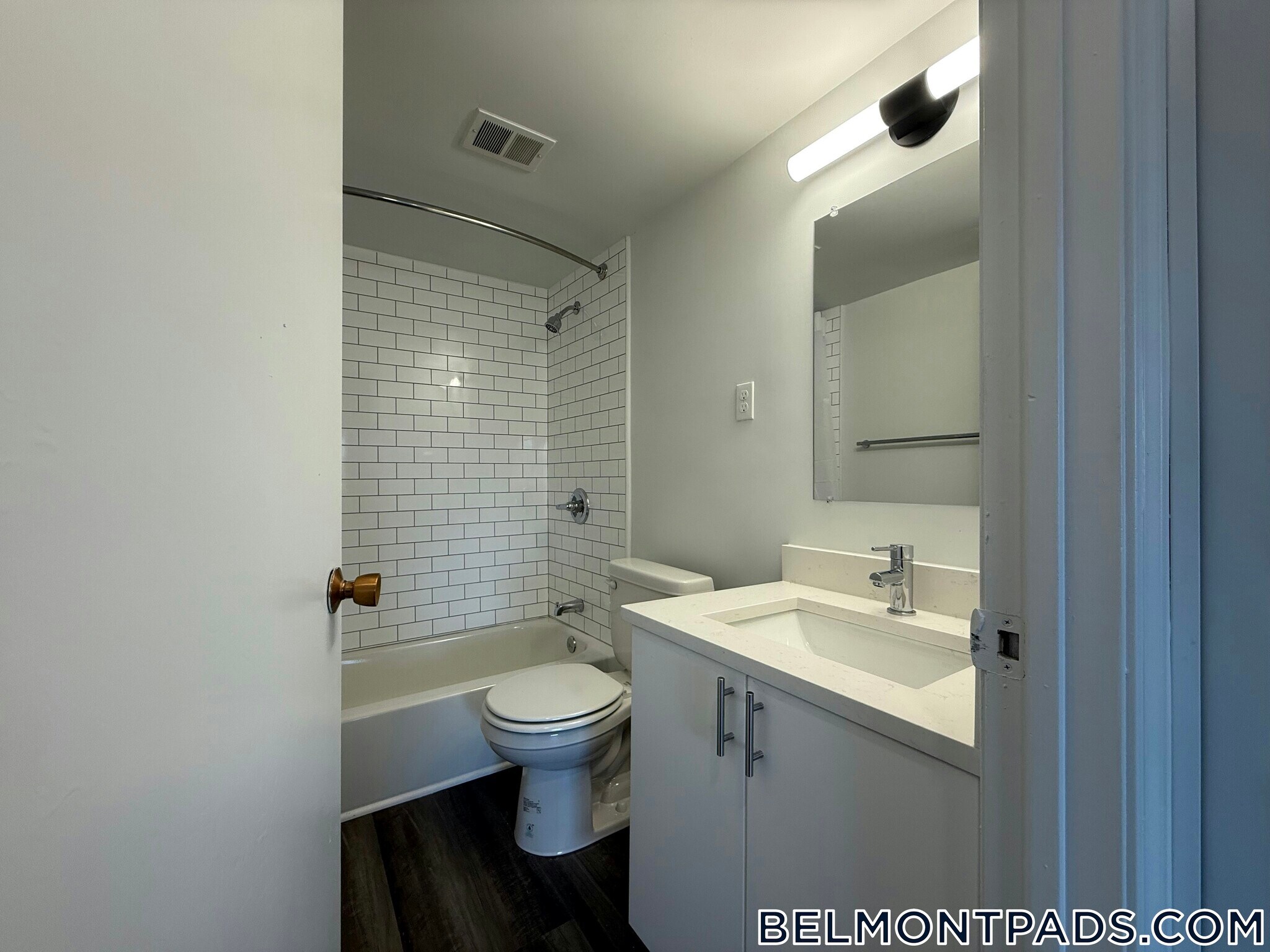 Building Photo - 49 Hill Rd