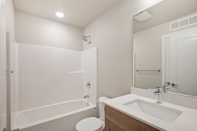 Building Photo - NEW Bothell Townhome | 4 Bedroom | $3750