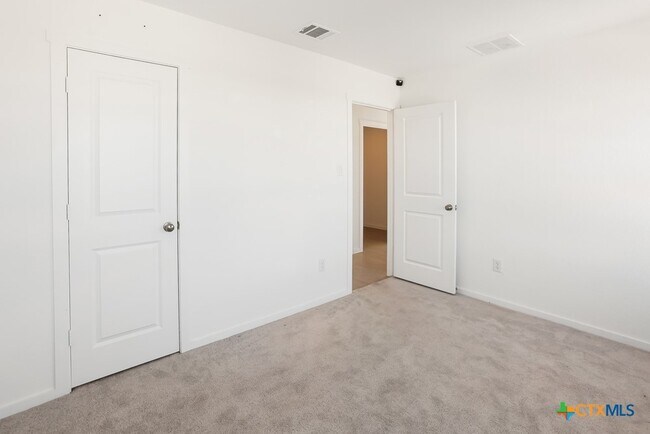 Building Photo - 316 Alligator Crk