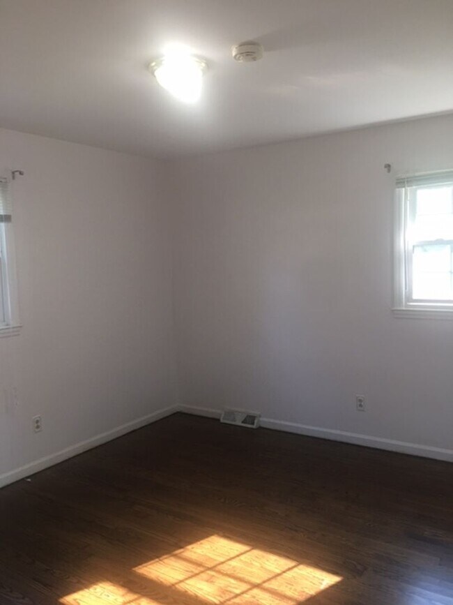 Building Photo - Ranch home located in Henry Clay subdivision   20260804